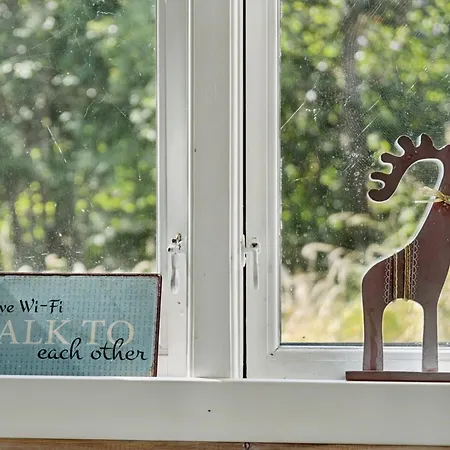 Wooden House With Wild Garden By Sejero Bay *