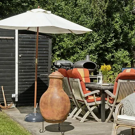 Wooden House With Wild Garden By Sejero Bay Kalundborg