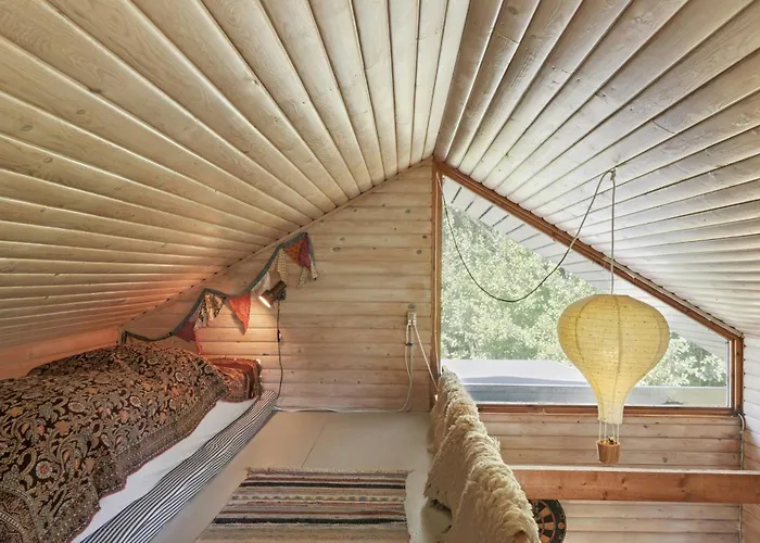 Hébergement de vacances Wooden House With Wild Garden By Sejero Bay *