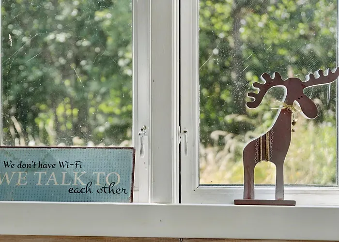 Wooden House With Wild Garden By Sejero Bay Hébergement de vacances *